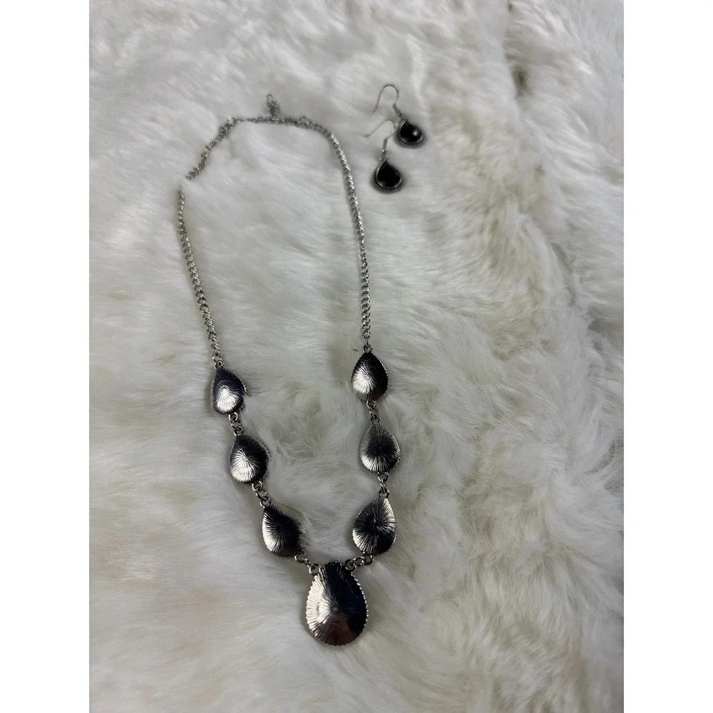 Black Teardrop Crystal Necklace and Earring‎ Set Silver Tone Bib Statement